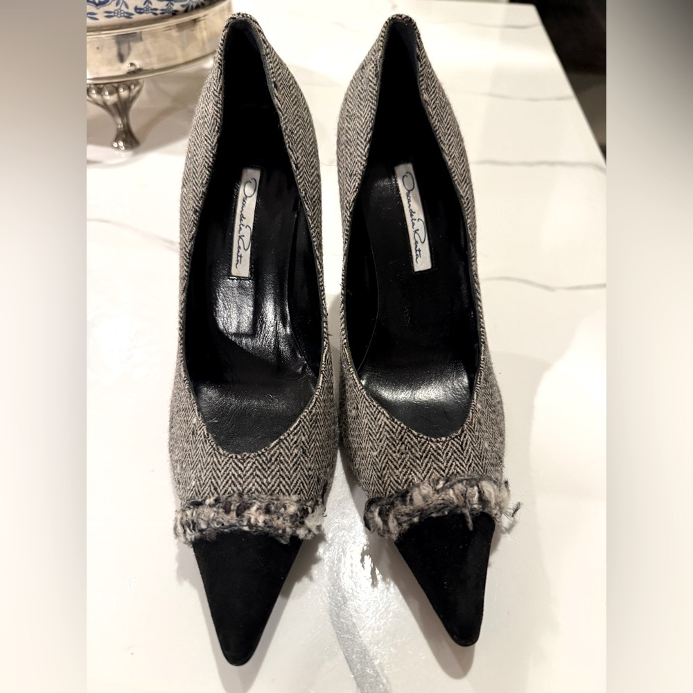 COPY - Oscar de la Renta tweed and black suede heels